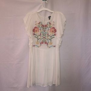 Embroidered dress/shirt